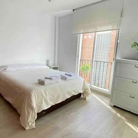 Casa Con Piscina Comunitaria En Albayzin Alto Granada