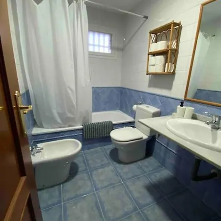 Casa Con Piscina Comunitaria En Albayzin Alto Granada