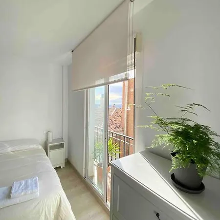 Casa de Férias Casa Con Piscina Comunitaria En Albayzin Alto