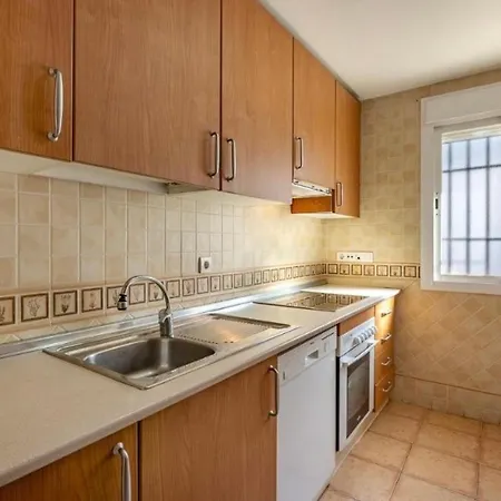 Casa Con Piscina Comunitaria En Albayzin Alto *